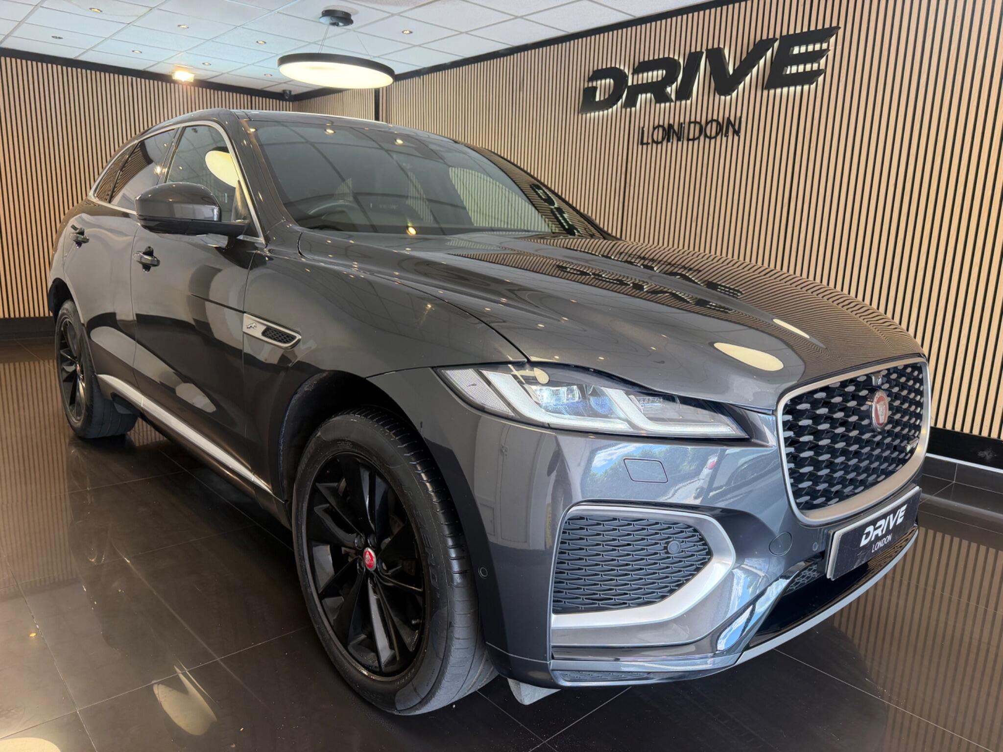 Jaguar F-PACE